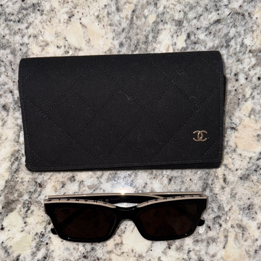 CHANEL Black Sunglasses with Quilted Wallet